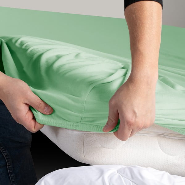 Světle zelené napínací prostěradlo jersey 140x200 cm Amber – Restilo-image-3