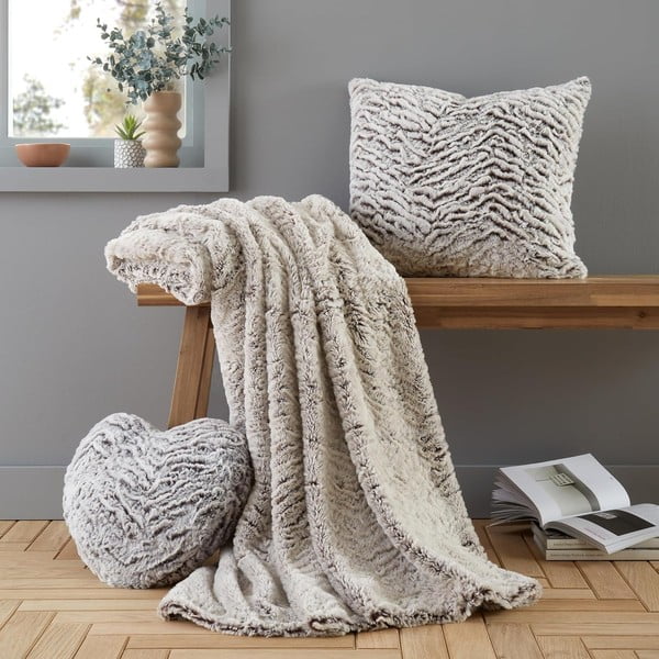 Dekorační polštář z umělé kožešiny 43x43 cm Wolf Faux Fur – Catherine Lansfield-image-3