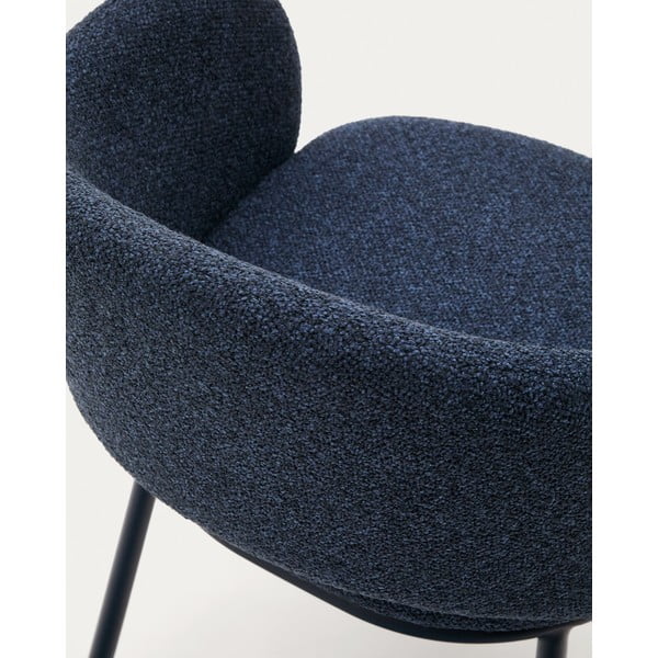 Tmavě modré čalouněné jídelní křeslo Maina – Kave Home-image-2