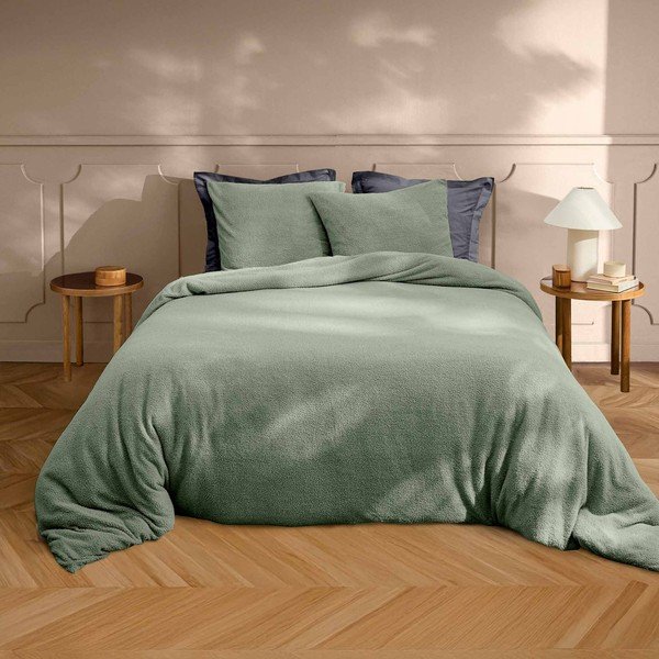 Zelené povlečení na dvoulůžko/prodloužené z mikroplyše 240x220 cm Helena – douceur d'intérieur-image-1