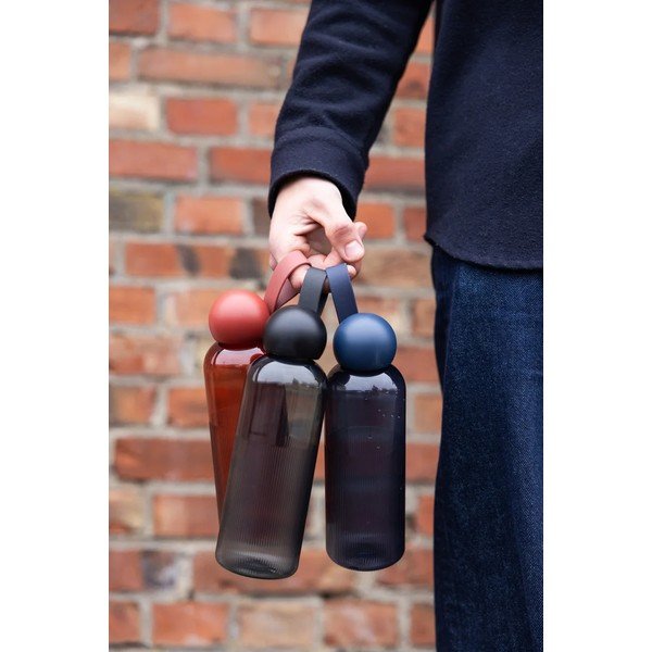 Vínová cestovní lahev z recyklovaného plastu 600 ml Ture – Sagaform-image-2