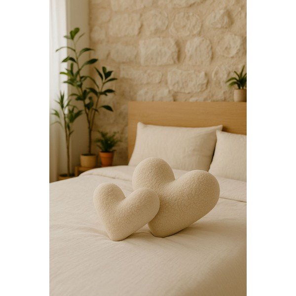 Dekorační polštář 38x33 cm Teddy Kalp – Mioli Decor-image-1