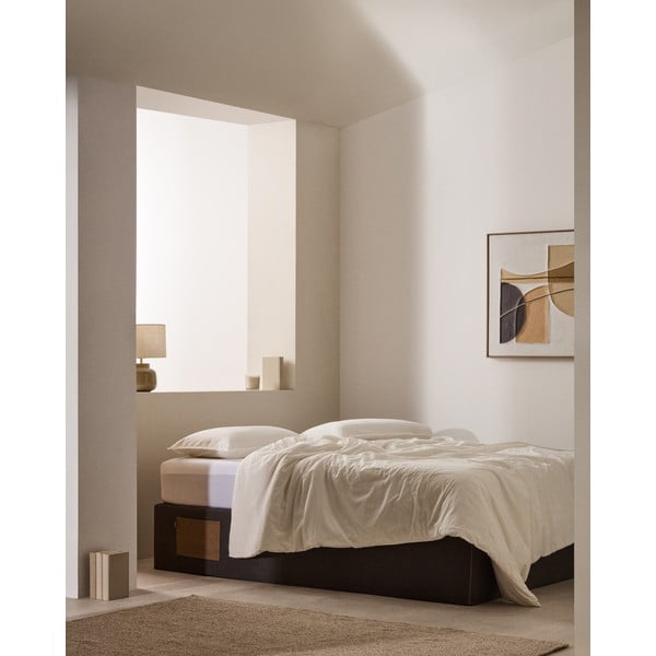 Černá čalouněná dvoulůžková postel s úložným prostorem/bez čela 140x190 cm Matters – Kave Home-image-1