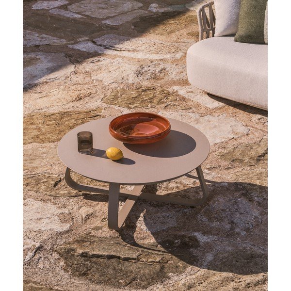Kovový kulatý zahradní konferenční stolek ø 80 cm Tamaris – Kave Home-image-1