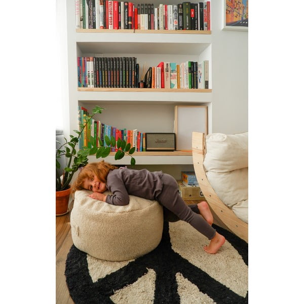Béžový dětský puf z textilie bouclé Cream – Really Nice Things-image-2