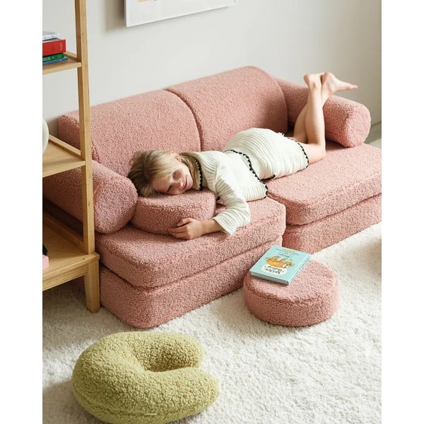 Zelený dětský pohovkový polštář z textilie bouclé U – Wigiwama-image-2