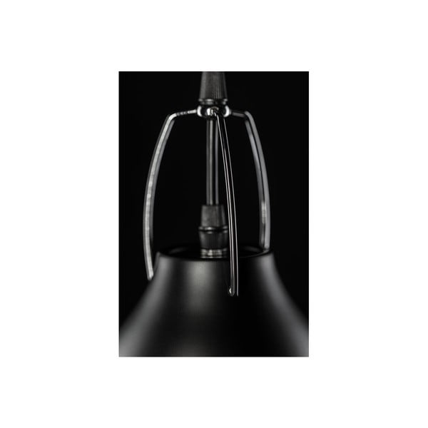 Černé závěsné svítidlo s kovovým stínidlem Orient – GTV-image-2