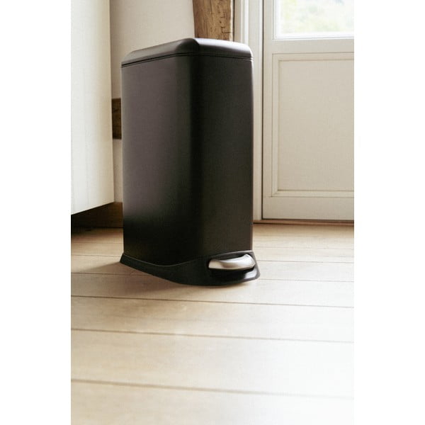 Matně černý nášlapný ocelový odpadkový koš 20 l Design – Wenko-image-2