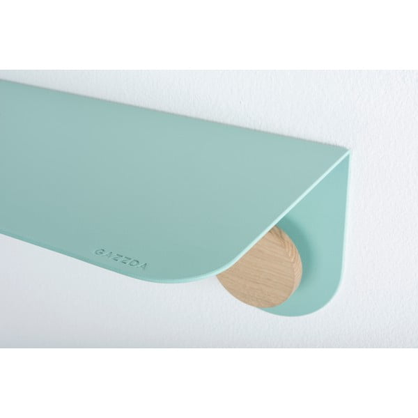 Nástěnná zelená police z oceli s detailem z dubového dřeva se 2 háčky Gazzda Hook, délka 60 cm-image-3