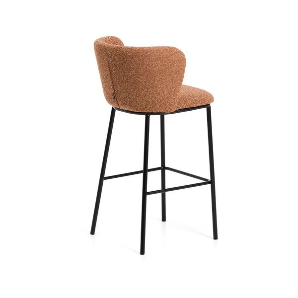 Čalouněná barová židle v terakotové barvě (výška sedáku 75 cm) Ciselia – Kave Home-image-4