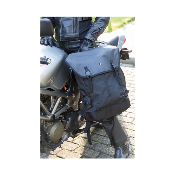 Černý batoh na notebook 17'' Swiss Peak, 20 l-image-1