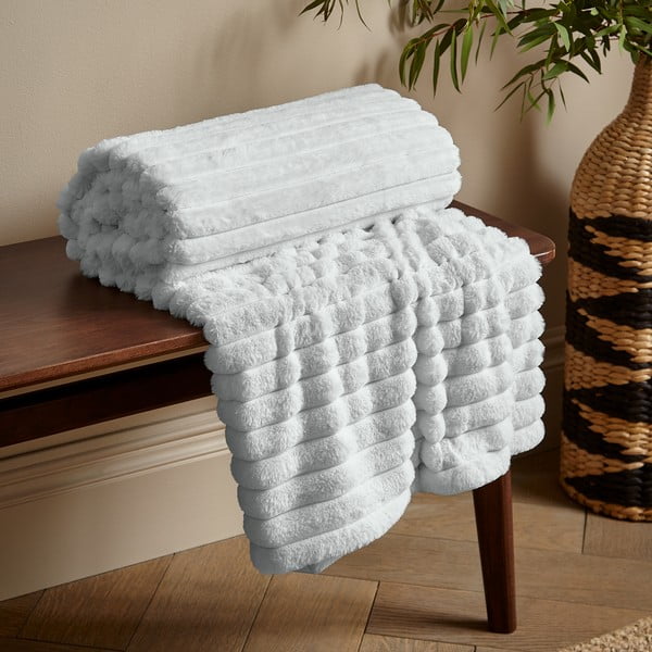 Bílá deka z mikroplyše 130x170 cm Cosy Ribbed – Catherine Lansfield-image-1