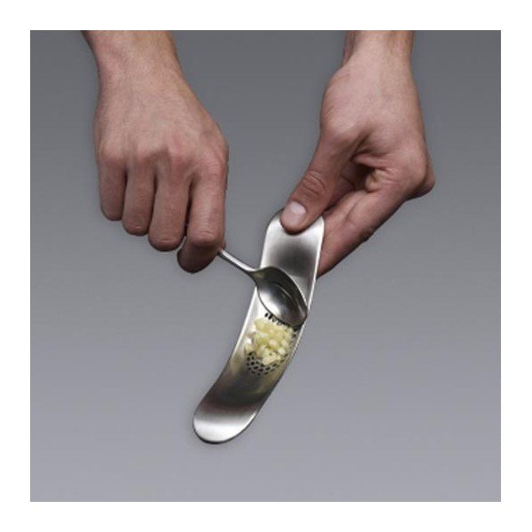 Zelené kolébkové mačkadlo na česnek Joseph Joseph Garlic Rocker-image-3