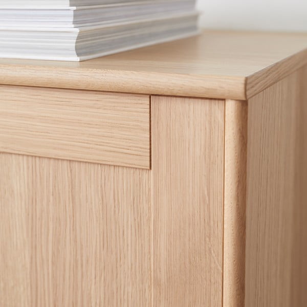 Set nástěnné vitríny s osvětlením a komody v dekoru dubu 133x136 cm Mistral - Hammel Furniture-image-3