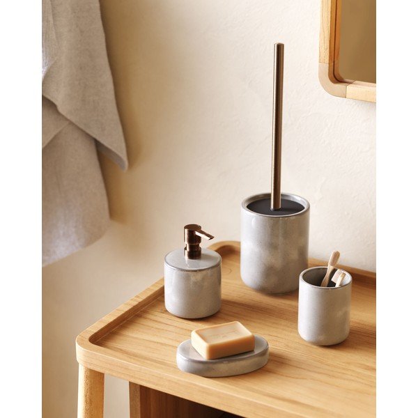 Světle šedá keramická mýdlenka Chavela – Kave Home-image-2