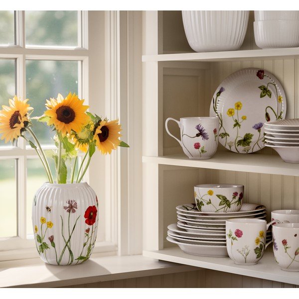 Bílý porcelánový hrnek 330 ml Hammershøi Summer – Kähler Design-image-3