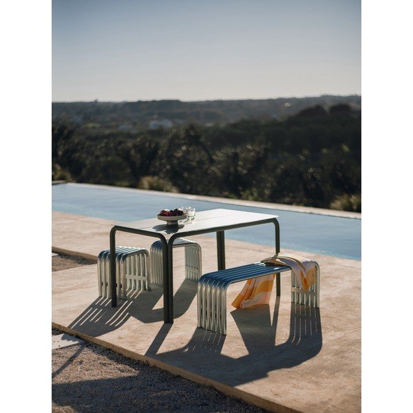 Kovová zahradní lavice ve stříbrné barvě Nokk – noo.ma-image-2