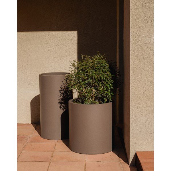 Betonový obal na květináč ø 52 cm Aiguablava – Kave Home-image-2