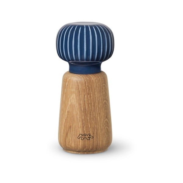 Mlýnek z dubového dřeva na koření s tmavě modrým detailem z porcelánu Kähler Design Hammershoi, výška 13 cm