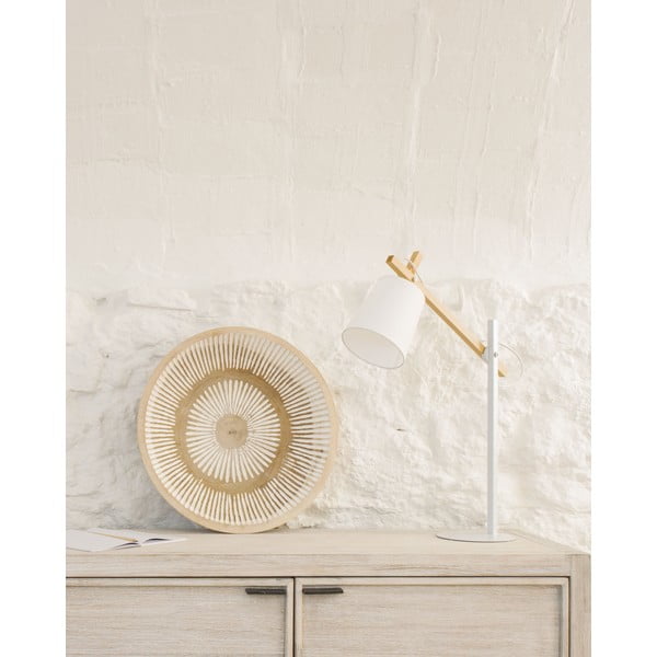 Bílá stolní lampa z masivu akácie s textilním stínidlem (výška 65 cm) Kosta – Kave Home-image-1