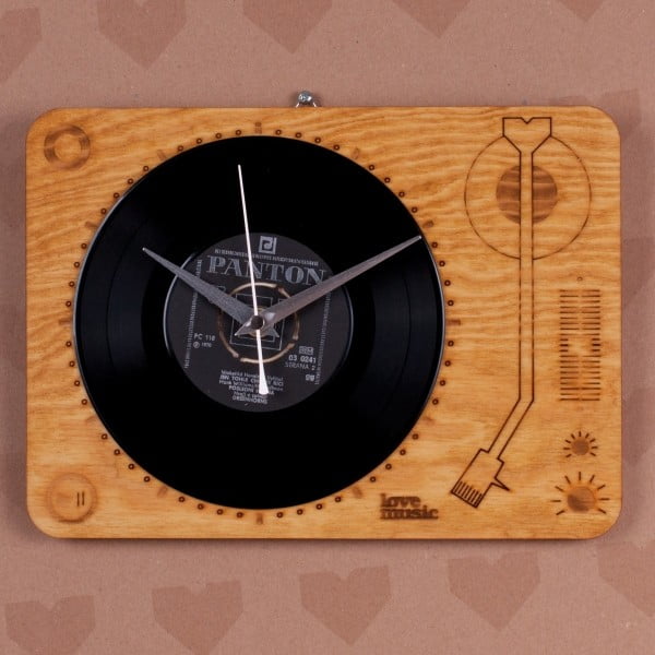 Dřevěné hodiny Gramofon