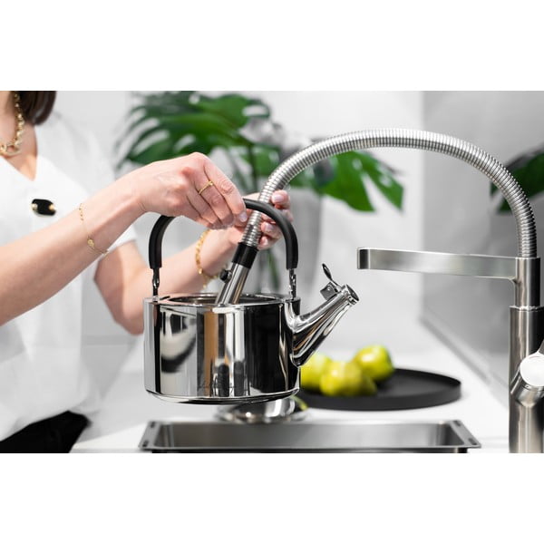 Lesklá nerezová varná konvice s pístem Vialli Design Diamante, 1,5 l-image-3