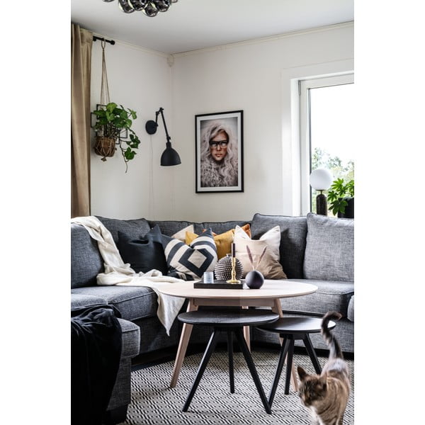 Kulatý konferenční stolek v dekoru dubu v přírodní barvě 90x90 cm Yumi - Rowico-image-3