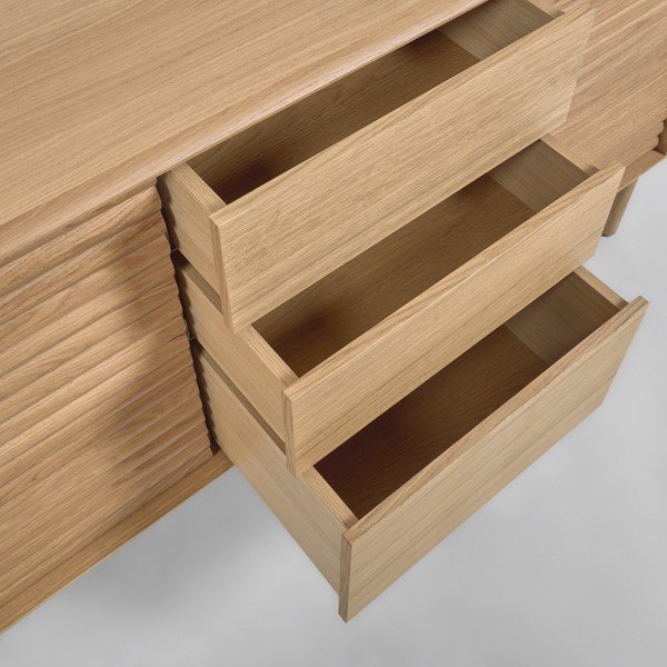 Komoda v dubovém dekoru Kave Home Lenon-image-3