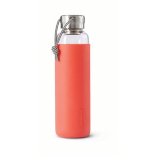 Skleněná láhev na vodu s červeným silikonovým obalem Black + Blum G-Bottle, 600 ml