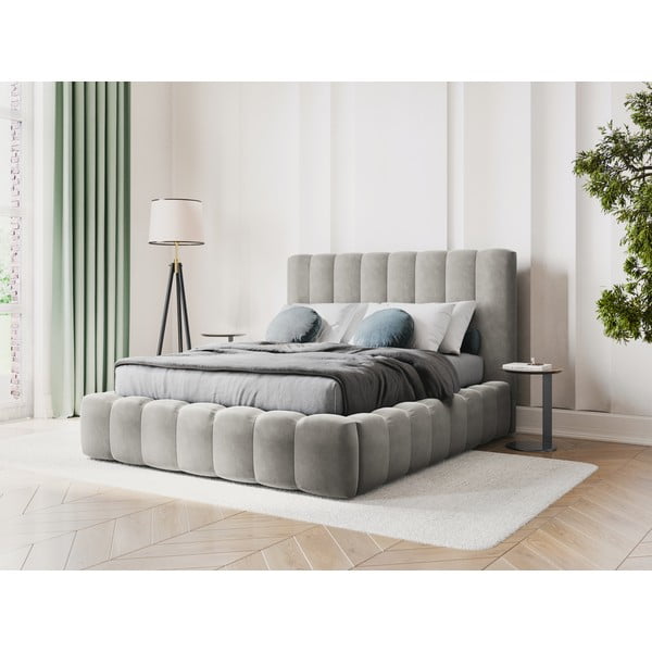 Světle šedá čalouněná dvoulůžková postel s úložným prostorem s roštem 180x200 cm Kelp – Micadoni Home-image-1