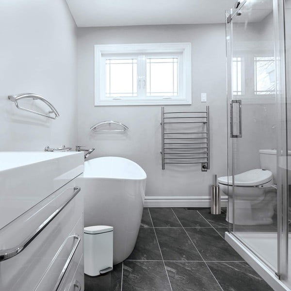 Matně bílý nášlapný ocelový odpadkový koš 5 l   Akira – Spirella-image-3