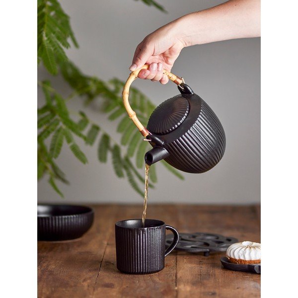 Černá kameninová konvice na čaj 850 ml Neri – Bloomingville-image-2