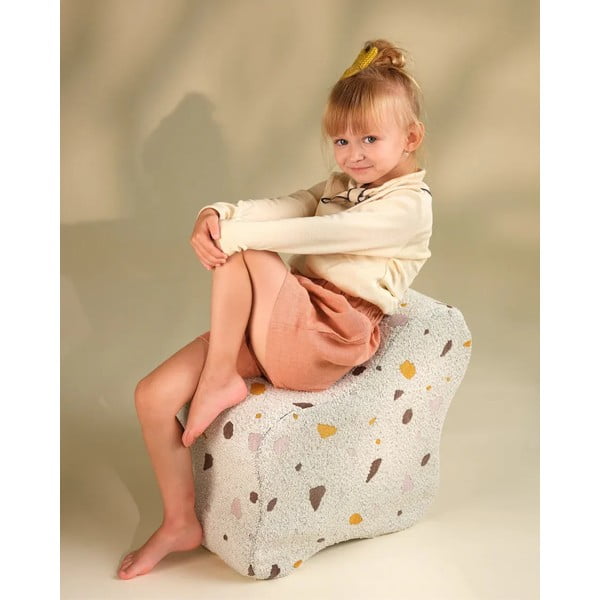Bílý dětský puf z textilie bouclé/žinylkový Terrazzo Cloud – Wigiwama-image-4