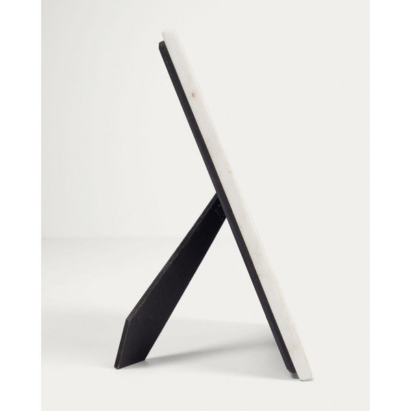 Bílý kamenný stojací rámeček 20x25 cm Vittoria – Kave Home-image-2