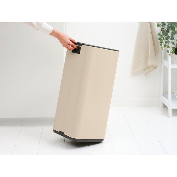 Béžový nášlapný ocelový odpadkový koš 30 l Bo – Brabantia-image-3