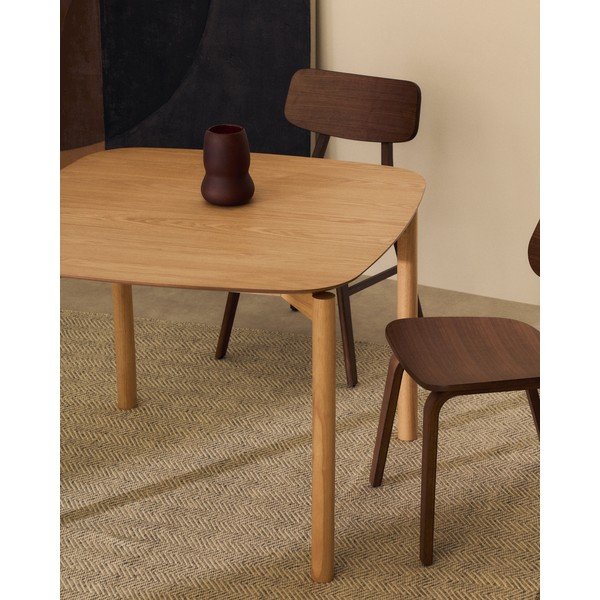 Jídelní stůl v dekoru jasanu 100x100 cm Indara – Kave Home-image-1