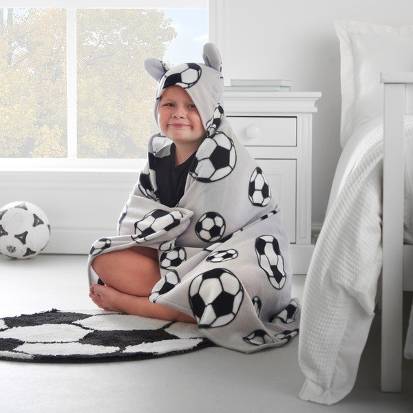 Světle šedá fleecová dětská deka s kapucí 90x125 cm Football – Catherine Lansfield-image-3