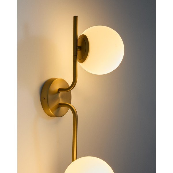 Bílé/ve zlaté barvě nástěnné svítidlo Brisia – Kave Home-image-2