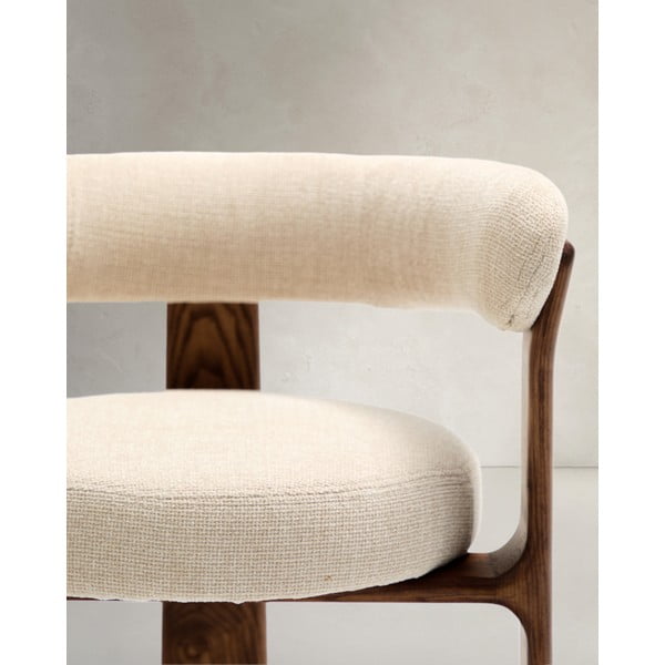 Hnědé/béžové jídelní křeslo s područkami z jasanového dřeva Granite – Kave Home-image-3