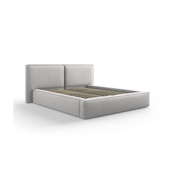 Světle šedá čalouněná dvoulůžková postel s úložným prostorem a roštem 160x200 cm Arendal – Cosmopolitan Design