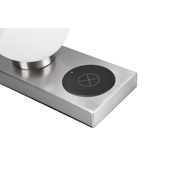 Stolní lampa s bezdrátovou nabíječkou ve stříbrné barvě (výška 15 cm) Chloe – Reality-image-4