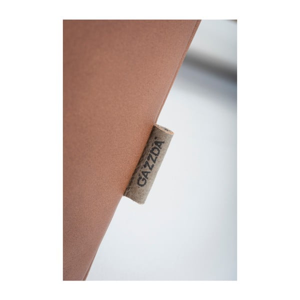 Koňakově hnědá pohovka z buvolí kůže s konstrukcí z masivního dubového dřeva Gazzda Fawn, 240 cm-image-2