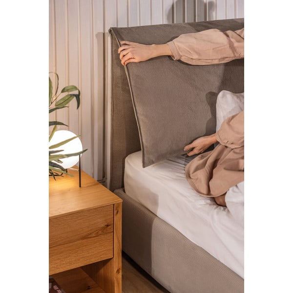Čalouněná dvoulůžková postel taupe s úložným prostorem s roštem 180x200 cm Thessa Pillow – Bonami Selection-image-3