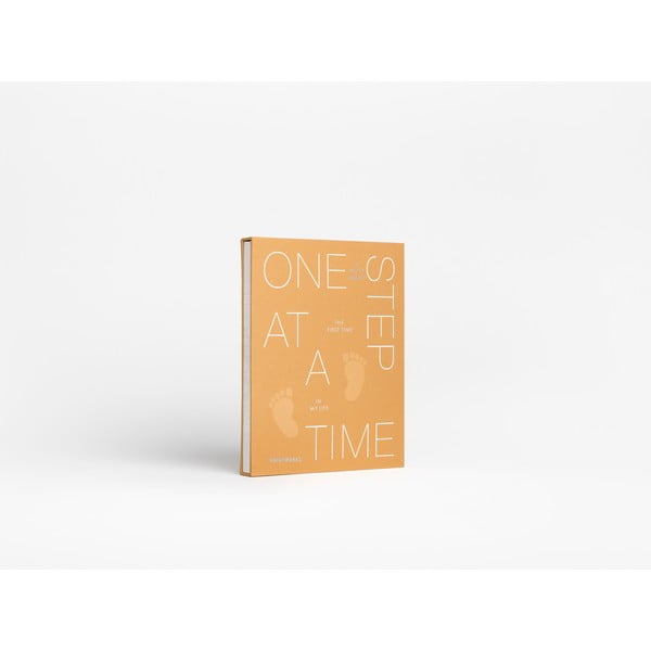 Deník pro miminko 64 str. One Step at a Time: A Book About the First Time in My Life – Printworks-image-4