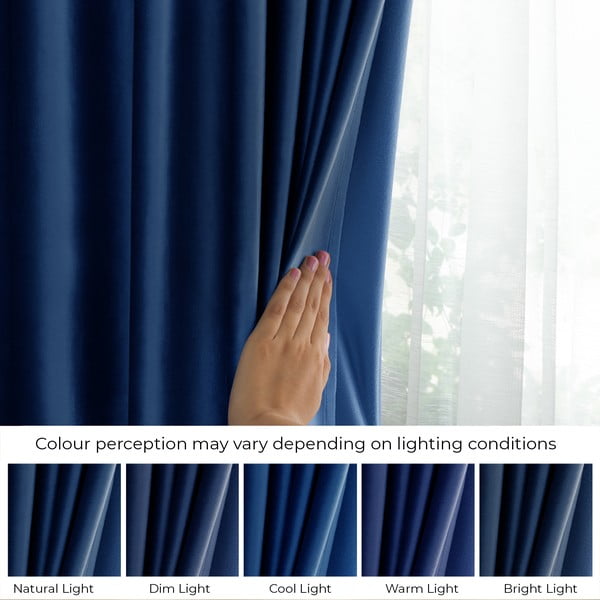 Tmavě modrý sametový dimout závěs 140x270 cm Eyelets – Restilo-image-4