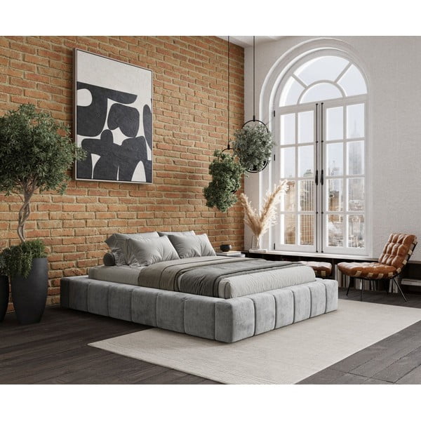 Světle šedá čalouněná dvoulůžková postel s úložným prostorem s roštem 200x200 cm Aruba L – Maison de Rêve-image-4