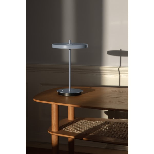 Světle modrá kovová LED stolní lampa s kovovým stínidlem (výška 31 cm) Asteria Move – UMAGE-image-1