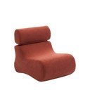 Křeslo v terakotové barvě z textilie bouclé Club – Kave Home
