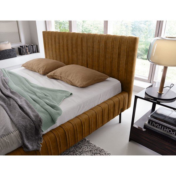 Okrově žlutá čalouněná dvoulůžková postel s úložným prostorem s roštem 180x200 cm Plissa – ELTAP-image-3