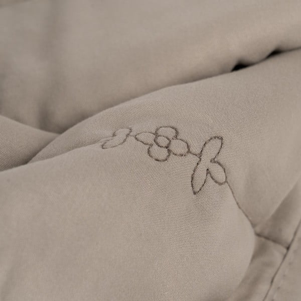 Taupe prošívaný přehoz 240x260 cm – Ixia-image-3